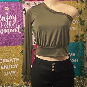 Top Chic Black Crop top one Shoulder Median Size New